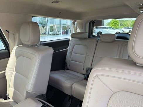 Used 2024 Lincoln Navigator L Reserve image 24