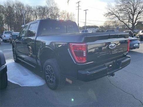 Certified 2022 Ford F150 XLT w/ Equipment Group 302A High image 4