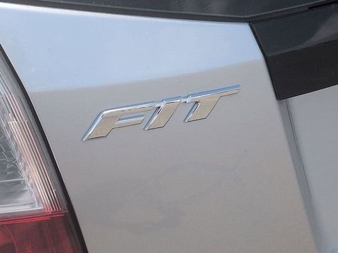 Used 2013 Honda Fit Sport image 27