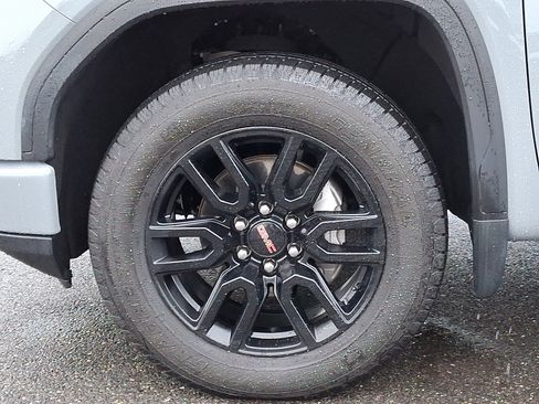 Used 2024 GMC Sierra 1500 Elevation AWD/4WD image 8