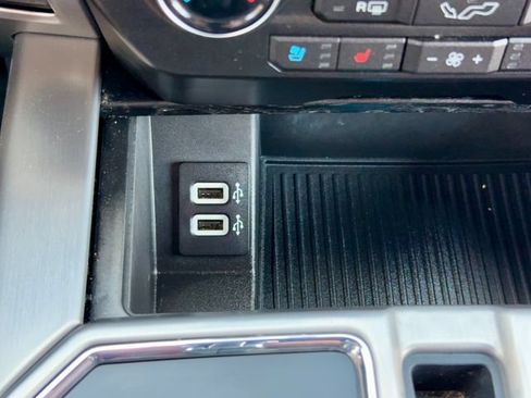 Used 2019 Ford F150 Platinum w/ Equipment Group 701A Luxury AWD/4WD image 25