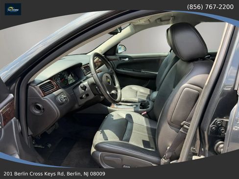 Used 2012 Chevrolet Impala LTZ FWD image 11