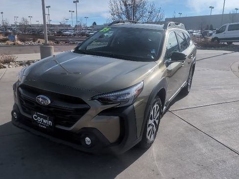 Used 2025 Subaru Outback Premium image 3