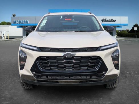 New 2026 Chevrolet Trax ACTIV w/ Sunroof Package image 2