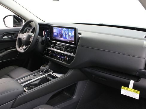 New 2026 Nissan Pathfinder SL FWD image 23