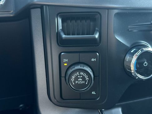 New 2026 Ford F150 XLT w/ Equipment Group 302A MID AWD/4WD image 27
