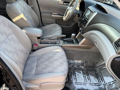 Used 2010 Subaru Forester 2.5X Premium w/ Popular Equipment Group 7B AWD/4WD image 27