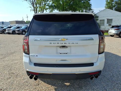 Used 2024 Chevrolet Suburban High Country w/ Premium Package AWD/4WD image 6