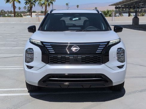 New 2026 Nissan Rogue Platinum AWD/4WD image 7