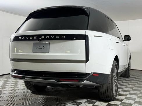 New 2025 Land Rover Range Rover SE AWD/4WD image 8
