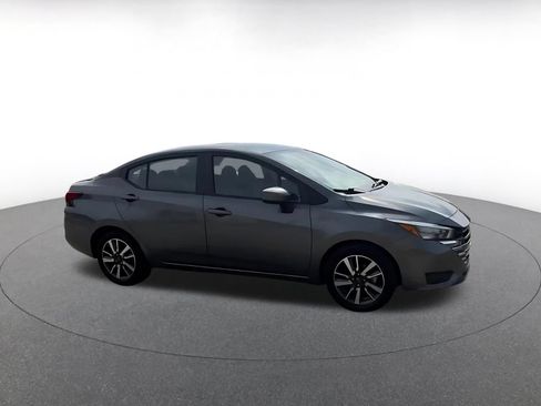 Used 2025 Nissan Versa SV FWD image 2