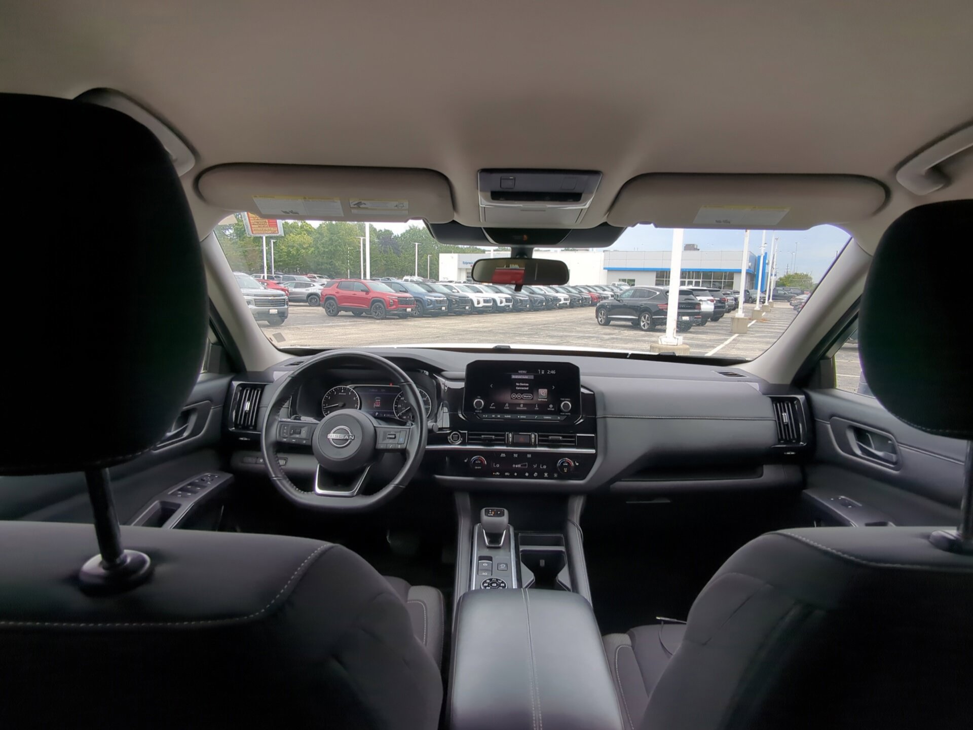 Used 2024 Nissan Pathfinder SV AWD/4WD image 14