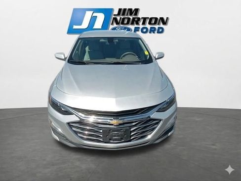 Used 2019 Chevrolet Malibu LS w/ Driver Confidence Package image 3