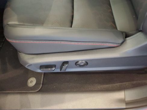 New 2026 Nissan Sentra SR w/ SR Premium Package FWD image 23