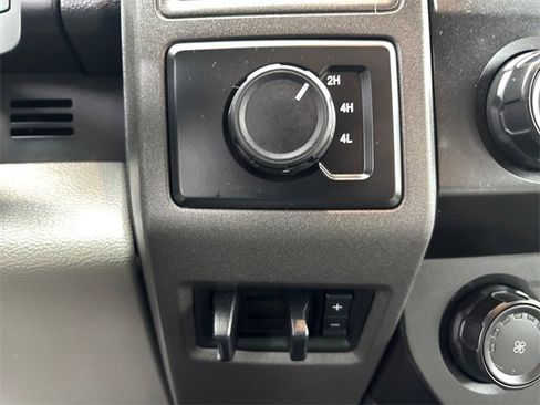 Used 2022 Ford F350 XL w/ Power Equipment Group image 21