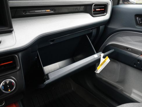 Used 2024 Ford Maverick XLT image 27