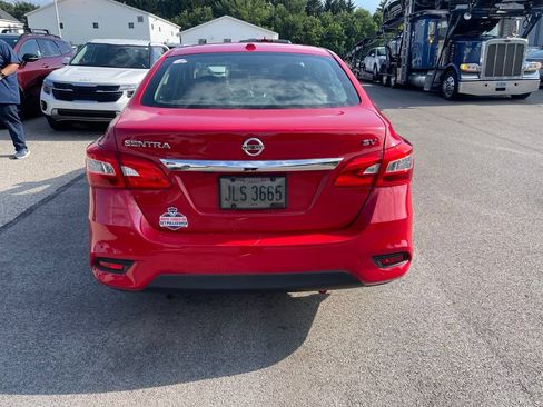 Used 2019 Nissan Sentra SV FWD image 2