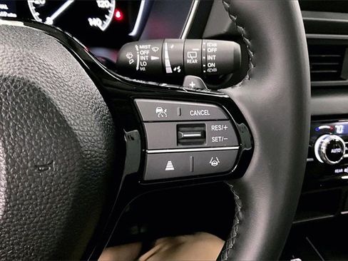 Used 2025 Honda Pilot EX-L image 24