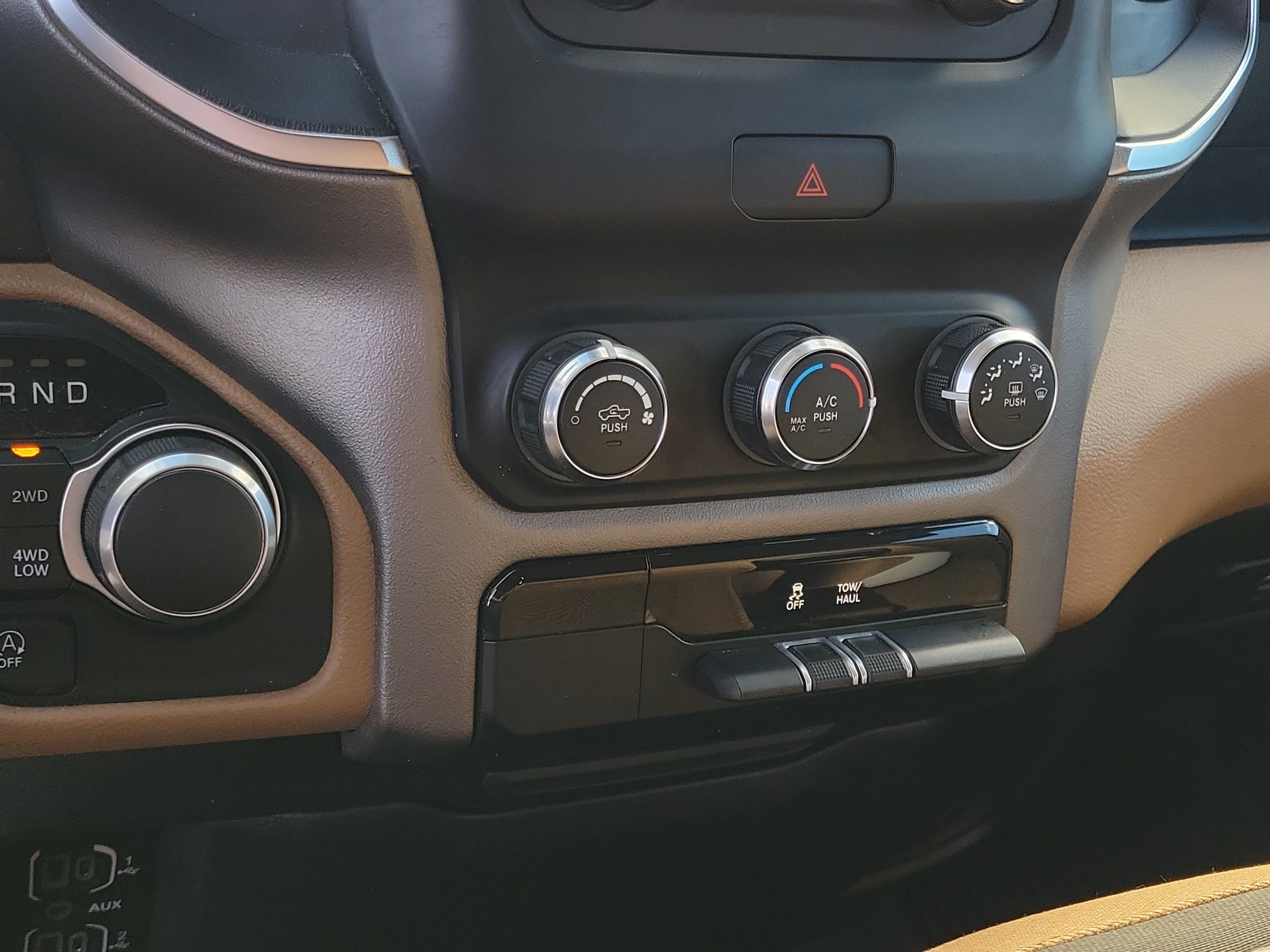 Used 2019 RAM 1500 Big Horn AWD/4WD image 27