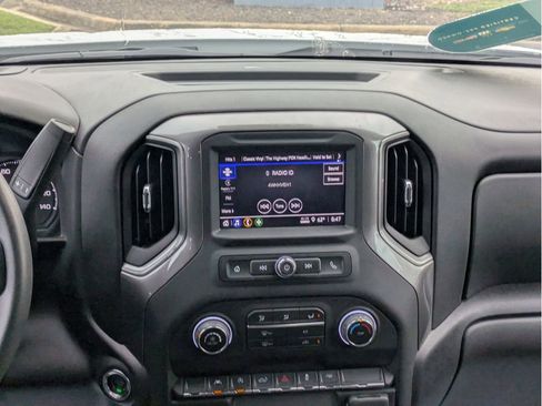 Certified 2025 Chevrolet Silverado 1500 Custom image 17