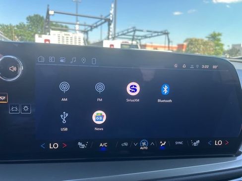 New 2026 Chevrolet Traverse LT w/ Midnight/Sport Edition FWD image 24