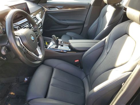 Used 2019 BMW 530i image 19