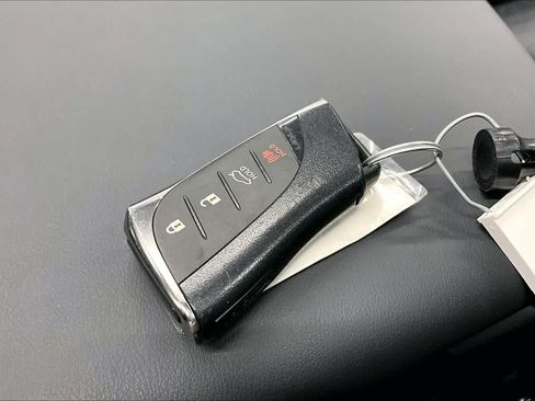 Used 2025 Lexus ES 300h w/ Premium Package FWD image 15