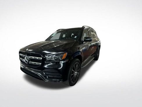 Used 2023 Mercedes-Benz GLS 450 4MATIC w/ AMG Line Exterior image 3