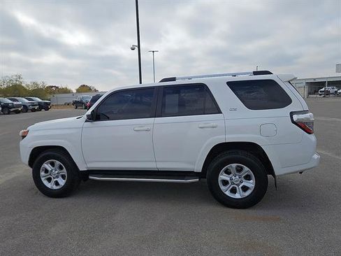 Used 2019 Toyota 4Runner SR5 image 2