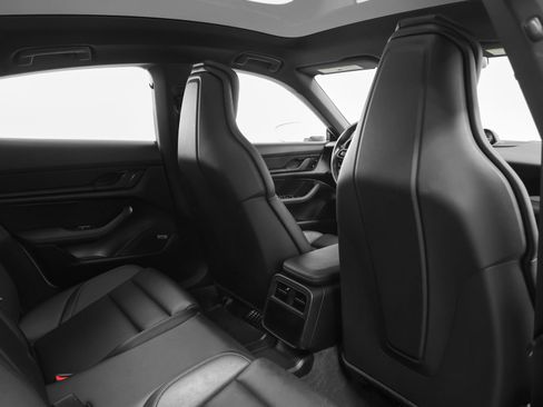 Certified 2021 Porsche Taycan 4S image 26