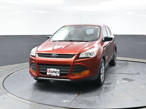Used 2016 Ford Escape S FWD image 7