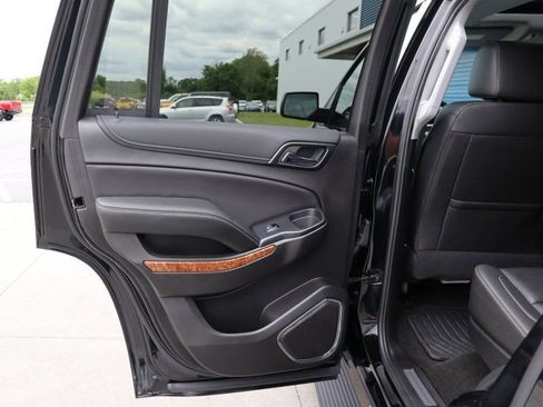 Used 2018 Chevrolet Tahoe Premier AWD/4WD image 19