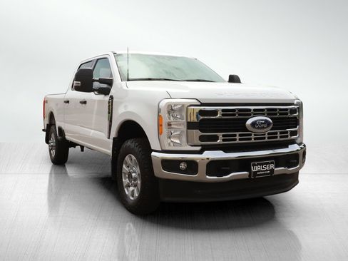 Used 2023 Ford F250 XLT AWD/4WD image 8
