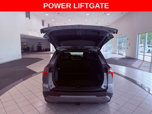 Used 2026 Chevrolet Equinox LT w/ Convenience Package II FWD image 7