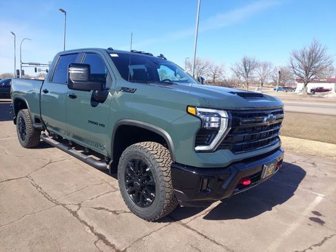 New 2026 Chevrolet Silverado 3500 LT w/ Trail Boss Package image 7