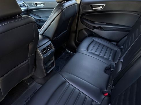 Used 2024 Ford Edge SEL image 13