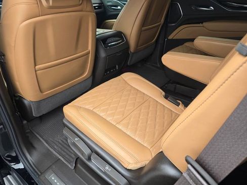 Used 2024 Cadillac Escalade Sport w/ LPO, ONYX Package RWD image 15