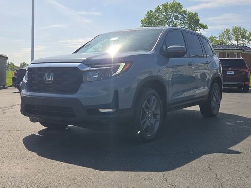 Used 2023 Honda Passport EX-L image 3