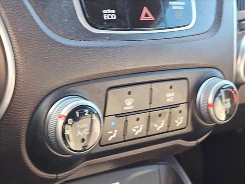 Used 2012 Hyundai Tucson GLS image 12