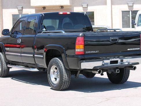 Used 1999 Chevrolet Silverado 2500 LS w/ Snow Plow Prep Pkg AWD/4WD image 5