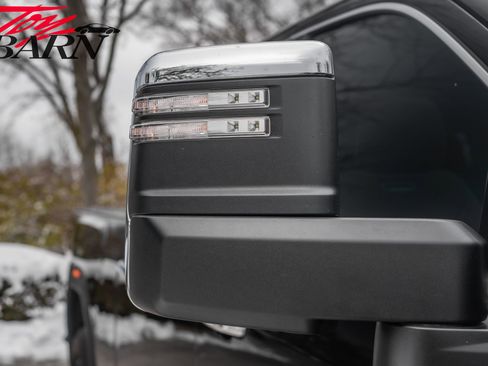 Used 2024 GMC Sierra 2500 Denali Ultimate image 12