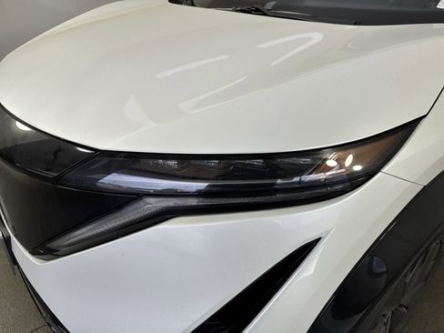 New 2025 Nissan Ariya Platinum image 29