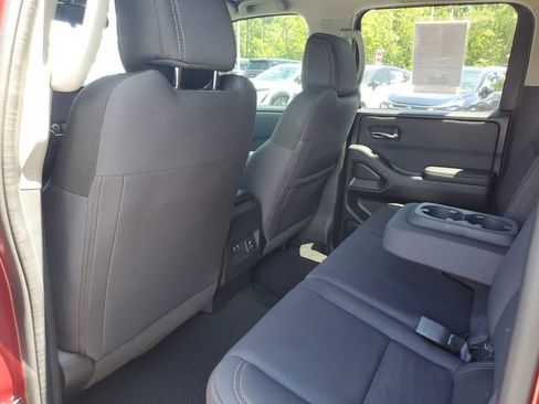 Certified 2024 Nissan Frontier SV w/ SV Convenience Package AWD/4WD image 8