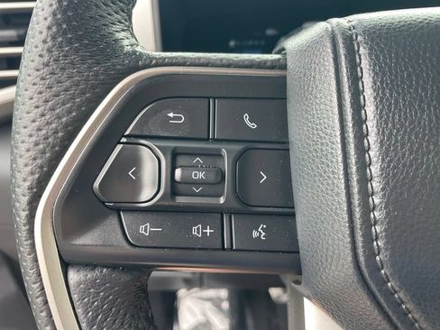 Used 2025 Toyota Tundra Limited w/ TRD Off-Road Package AWD/4WD image 29