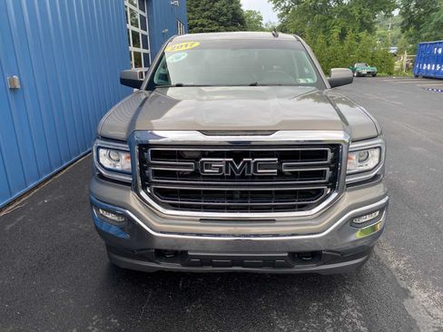 Used 2017 GMC Sierra 1500 SLE w/ SLE Value Package AWD/4WD image 12