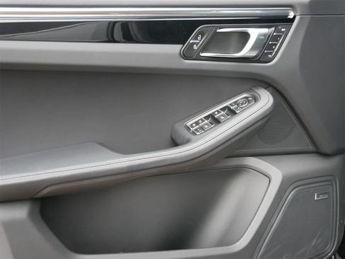 New 2025 Porsche Macan S image 8