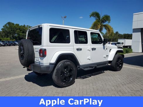 Used 2022 Jeep Wrangler Unlimited Sahara image 4