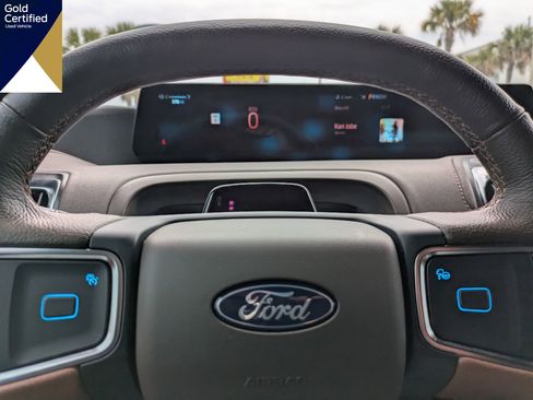 Certified 2025 Ford Expedition King Ranch AWD/4WD image 35