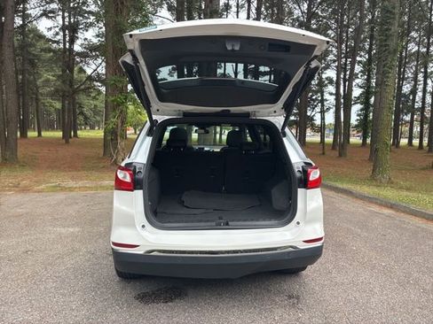 Used 2020 Chevrolet Equinox Premier FWD image 18