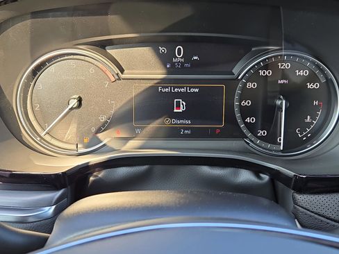 New 2025 Cadillac XT5 Luxury image 27